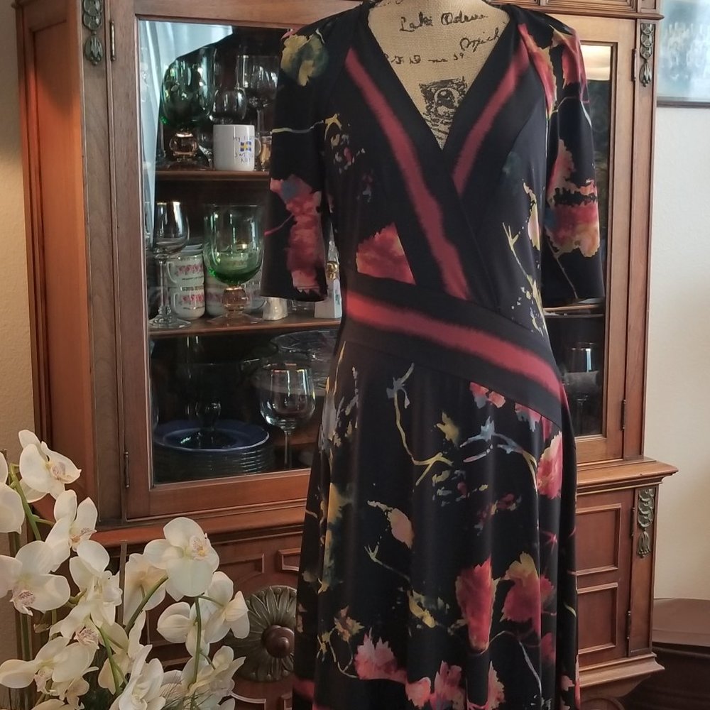 BCBG MAXAZRIA Black flower combo size M
